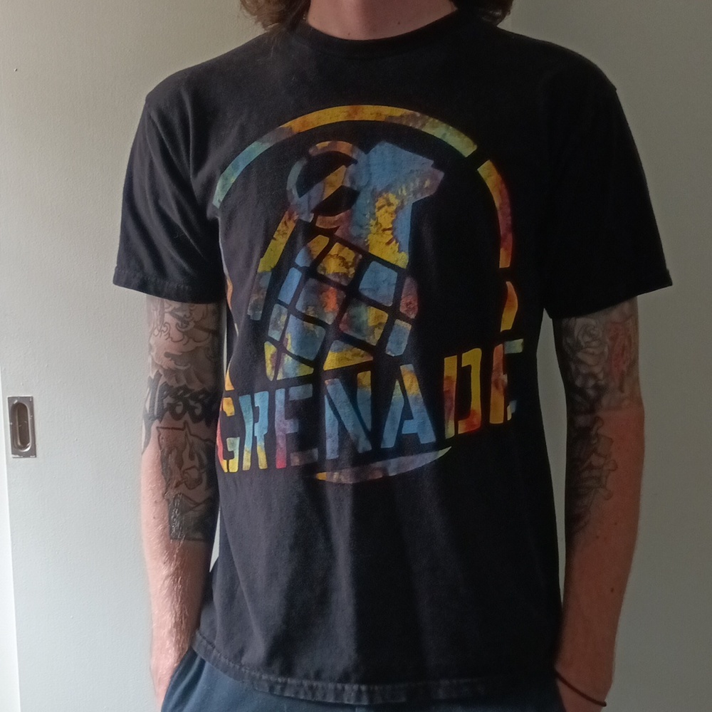 Men's Grenade short sleeve tee